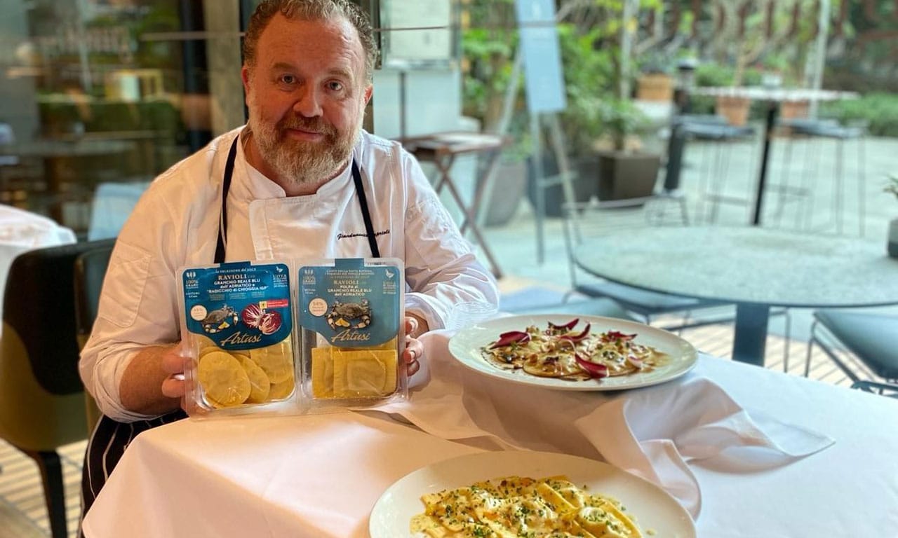 Ravioli al granchio blu Artusi al ristorante Giando di Hong Kong